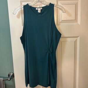 NWOT Athleta cinched waist Top